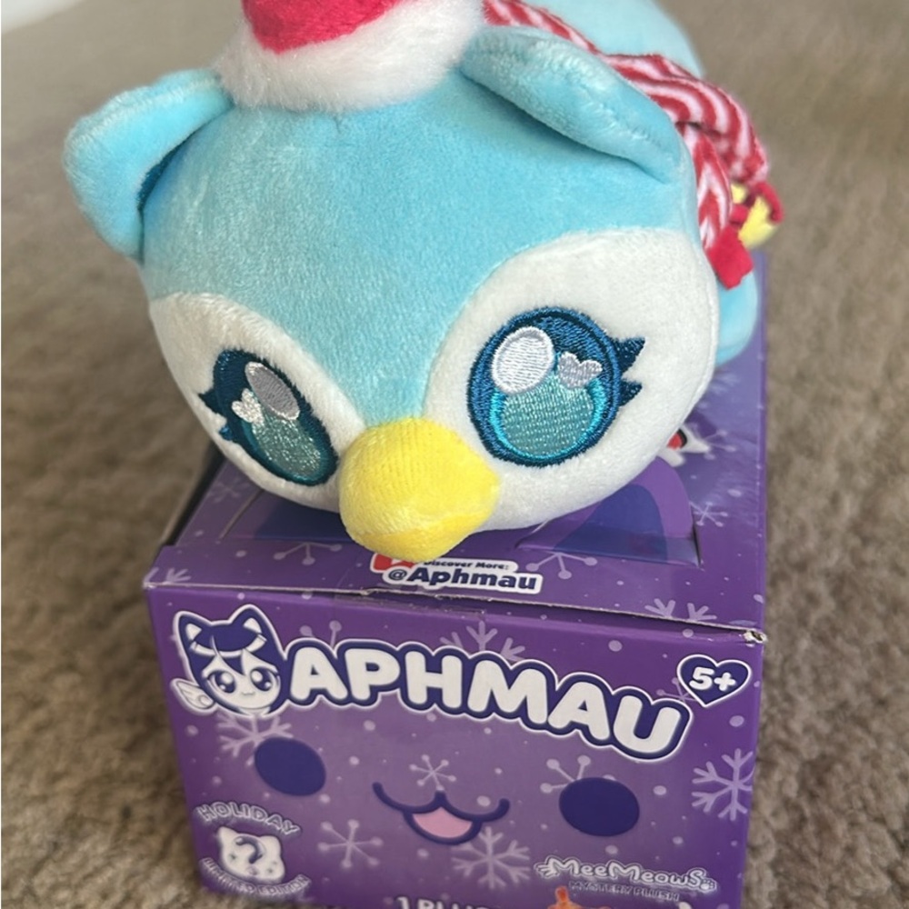 Aphmau Meemeow Holiday limited edition  Penguin cat